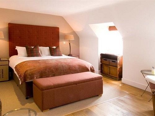 The Percy Arms 4* Guildford